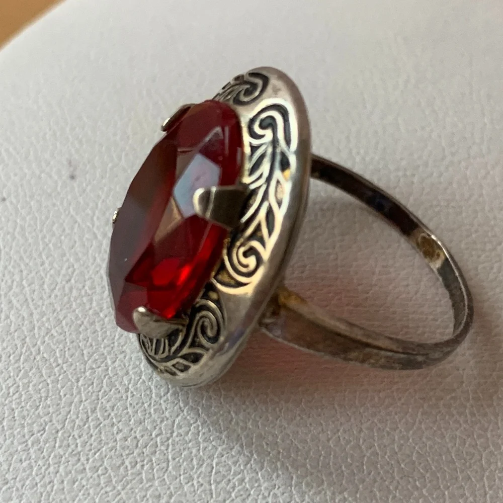 N/A beautiful red